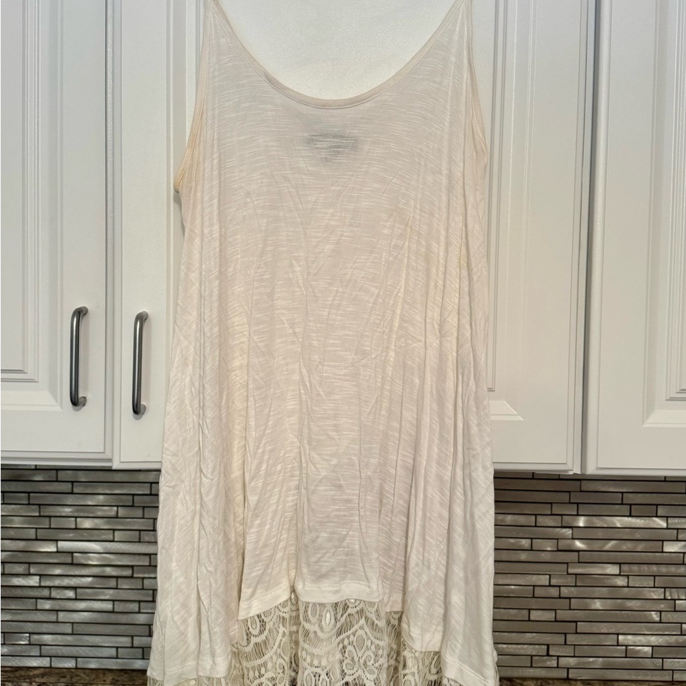 Beautiful lacy tank